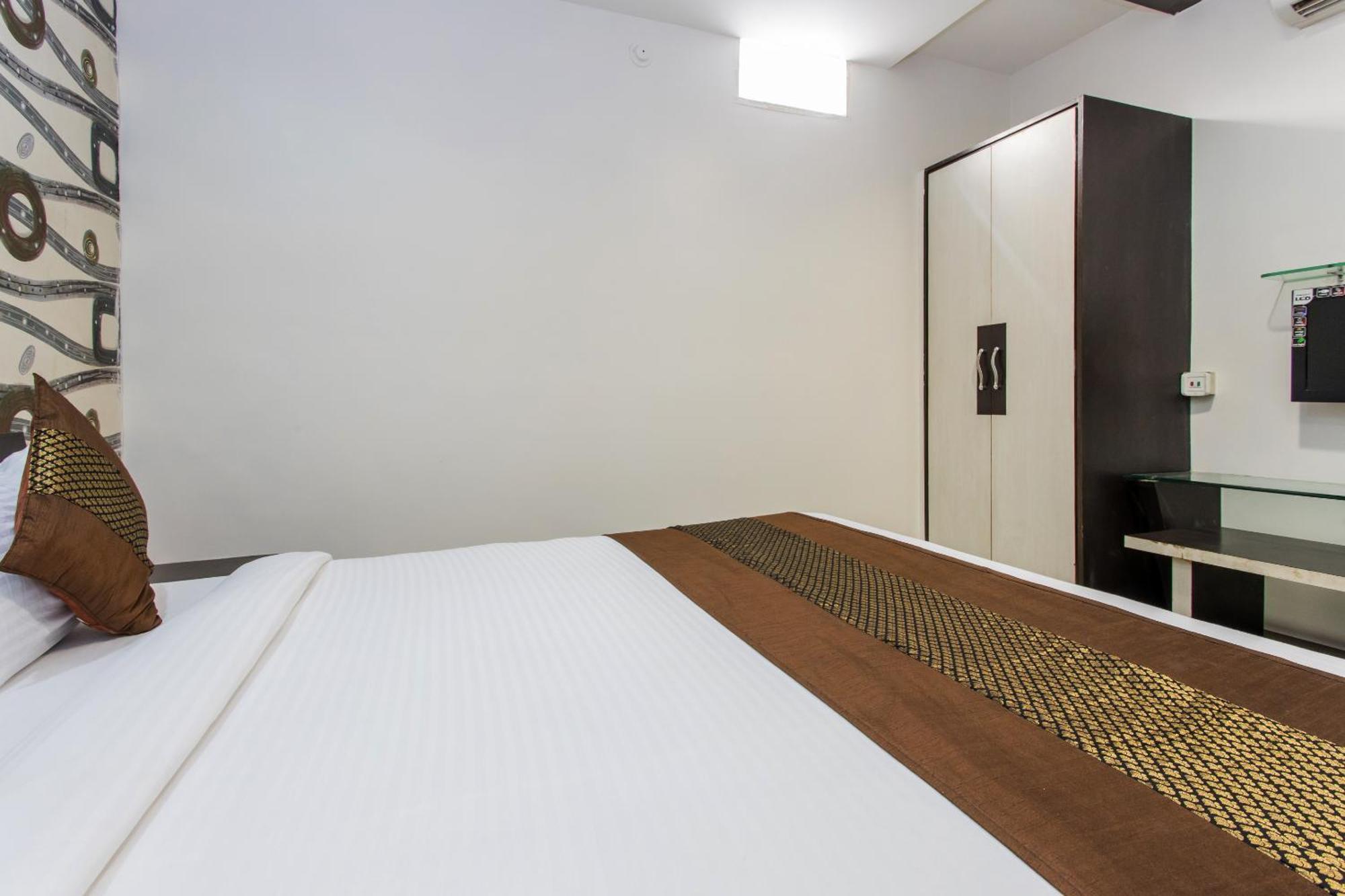 Hotel Galaxy 인도르 외부 사진
